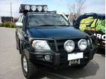 bullbar-comercial-deluxe-toyota-hilux-2005-2011-a3433.JPG