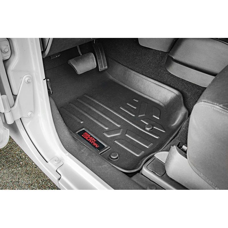 jeep-floor-mats-m-6141-installed-driver-1