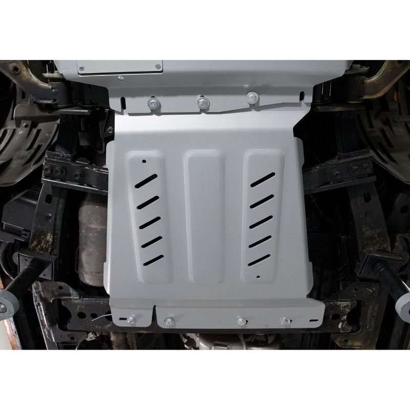 Scut-cutie-de-viteze-pentru-Nissan-Navara-D23-2015--25D--23D--inclusiv-EURO6--din-aluminiu4-mm-Rival